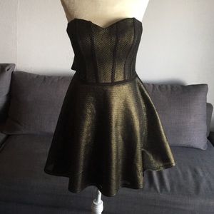 Bebe colette bonded mesh dress